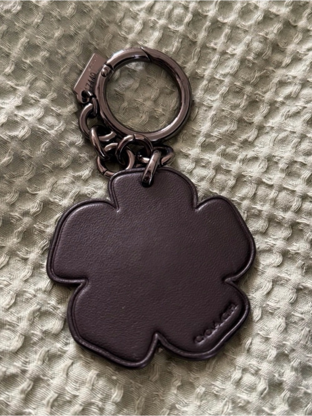 COACH Tea Rose Black & Purple Leather Key Ring Bag Charm/ Gunmetal Hardware - Picture 3 of 3